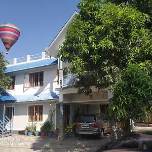 *** Bed & Breakfast Blue Mist India