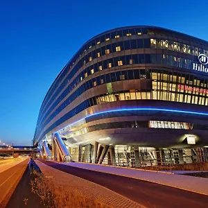 Hilton Frankfurt Airport Otel