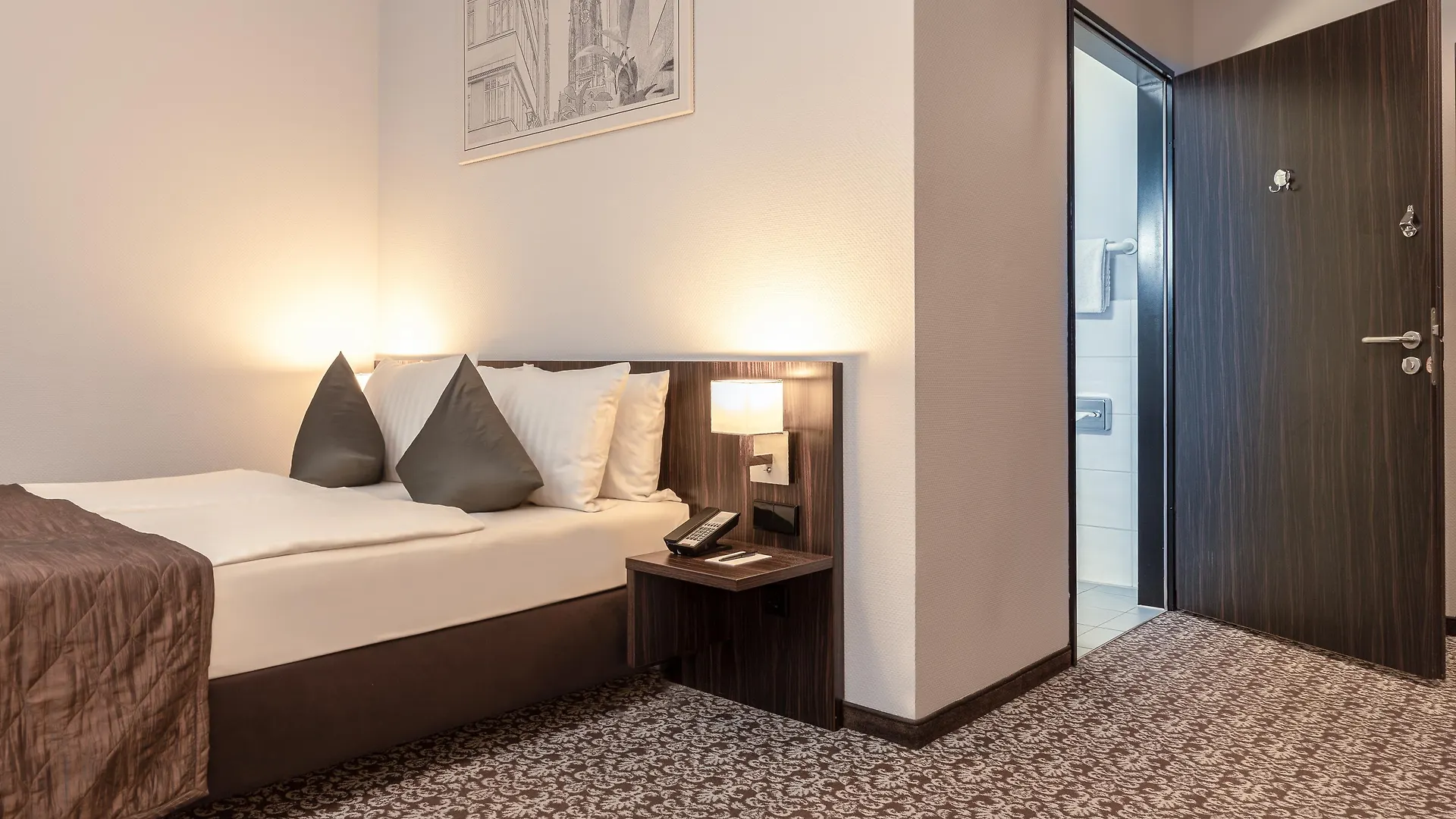 Ramada By Wyndham Frankfurt City Centre Frankfurt am Main 4*,  Germany