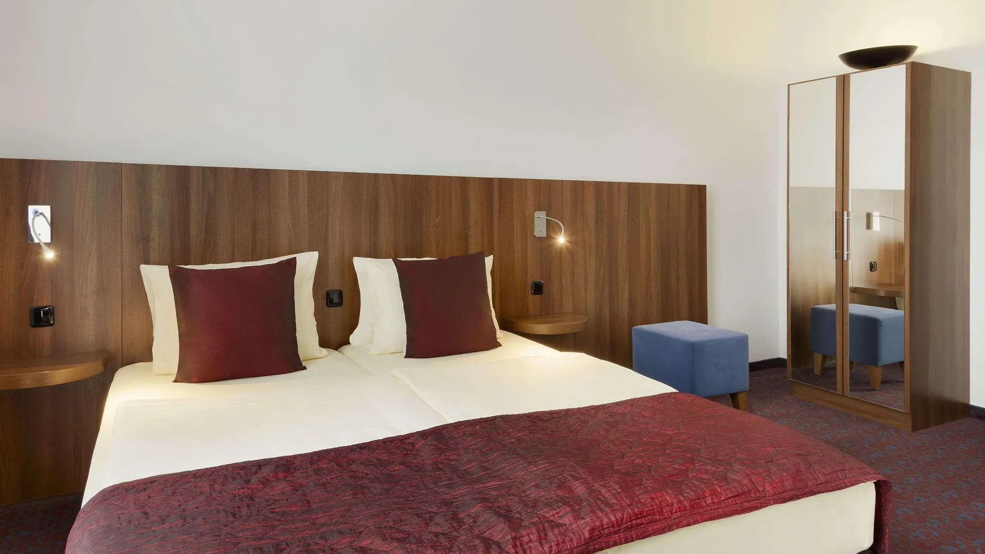 **** Hotel Ramada By Wyndham Frankfurt City Centre Frankfurt am Main Germany