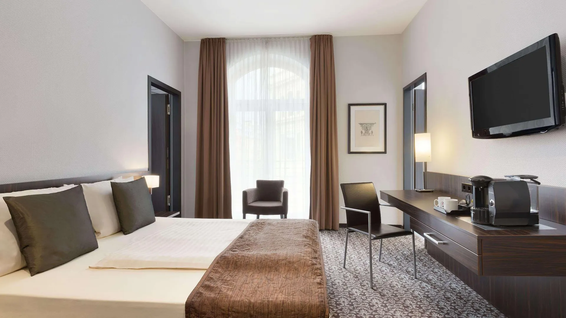 Ramada By Wyndham Frankfurt City Centre Frankfurt am Main 4*,