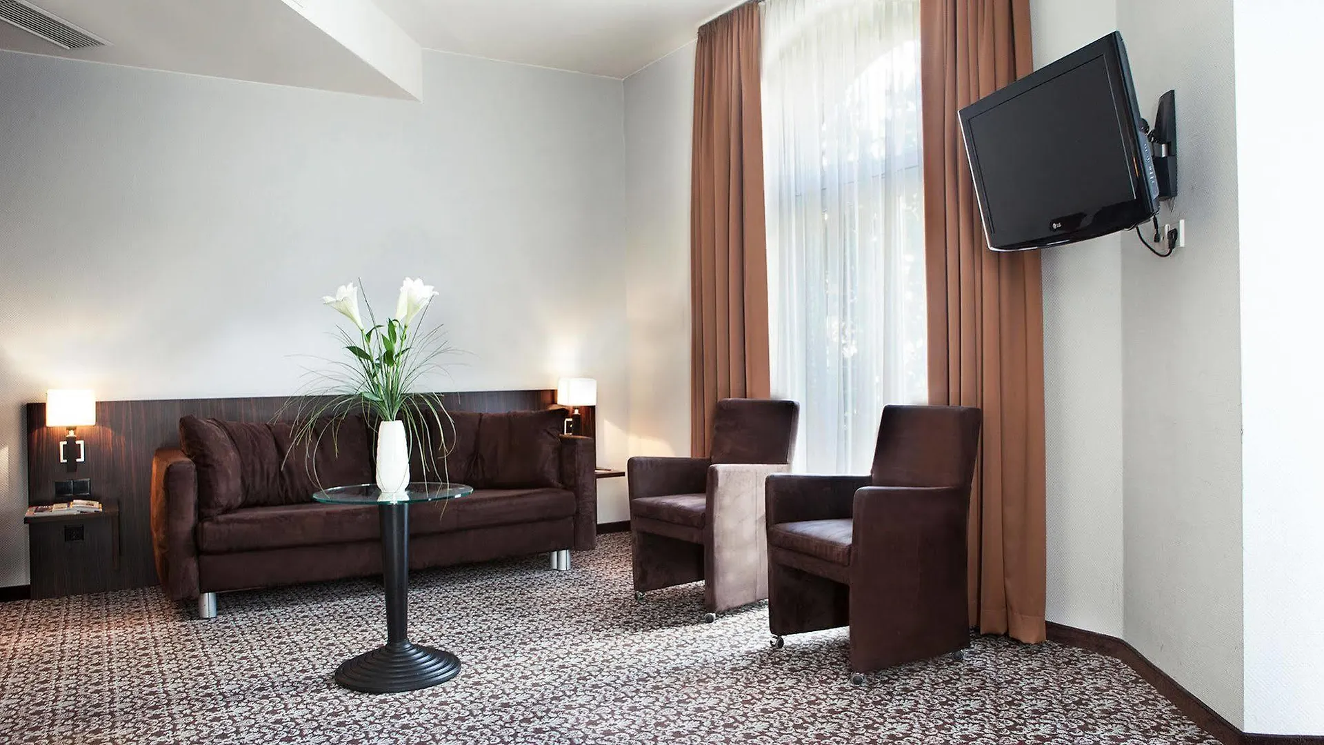 Ramada By Wyndham Frankfurt City Centre Frankfurt am Main 4*,